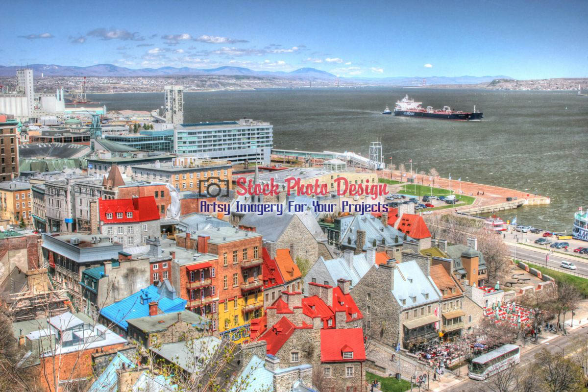 Boat in Old Quebec City in HDR - Dimensions: 3000 by 2000 pixels